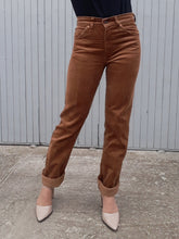 Charger l'image dans la galerie, Jean Levi's 632 Chloé - Velours côtelé marron. Taille S, 36, 38. W31 L36