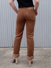 Charger l'image dans la galerie, Jean Levi's 632 Chloé - Velours côtelé marron. Taille S, 36, 38. W31 L36