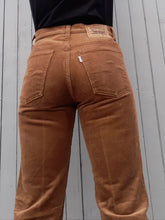 Charger l'image dans la galerie, Jean Levi's 632 Chloé - Velours côtelé marron. Taille S, 36, 38. W31 L36