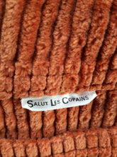 Charger l'image dans la galerie, Pantalon, jean en velours côtelé orange, brique. Salut les copains. coton. Taille XS, 34, 36. Couleurs Vintage.