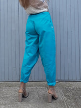 Charger l'image dans la galerie, Pantalon vintage Donna - Bleu turquoise. Taille S, 36, 38. Coupe bouffante XXL