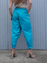 Charger l'image dans la galerie, Pantalon vintage Donna - Bleu turquoise. Taille S, 36, 38. Coupe bouffante XXL