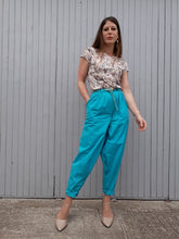 Charger l'image dans la galerie, Pantalon vintage Romy - Bleu turquoise. Coupe XXL.Taille S, 36, 38. Fabriqué en France