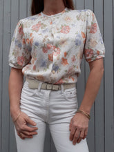 Charger l'image dans la galerie, Cardigan Rodam fleuri en lainage ajouré. Couleurs Vintage. Taille L, 38, 40