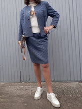 Charger l'image dans la galerie, Ensemble Couleurs Vintage, blazer et jupe crayon bleu , taille XXL, 44, 46. Albert Mil
