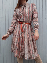 Charger l'image dans la galerie, Robe vintage Myriam - Col Lavallière. Taille M, 38, 40. Juliette K Paris. Fabriqué en France