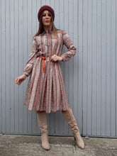Charger l'image dans la galerie, Robe vintage Myriam - Col Lavallière. Taille M, 38, 40. Juliette K Paris. Fabriqué en France