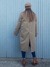 Charger l'image dans la galerie, Trench-Coat Pénélope - Paletot Burberrys. Taille XL, 42, 44. Tartan