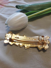 Charger l'image dans la galerie, Barrette à cheveux Doce Vita en métal et patte de verre. Couleurs Vintage. Métal martelé, émail, patte de verre.