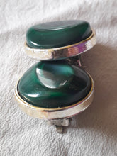 Charger l'image dans la galerie, Boucles d'oreilles Vintage Leslee - Résine verte à Clips.
