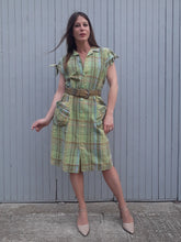 Charger l'image dans la galerie, Robe d'été Couleurs Vintage à carreaux vert anis en camaïeu, Nœuds aux manches. Fabrication Française. Taille M, 38, 40