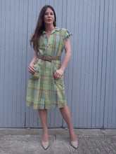 Charger l'image dans la galerie, Robe d'été Couleurs Vintage à carreaux vert anis en camaïeu, Nœuds aux manches. Fabrication Française. Taille M, 38, 40