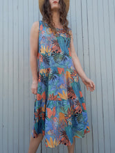 Charger l'image dans la galerie, Robe Couleurs Vintage à imprimé tropical, Taille M, 38, 40. Eté, plage.