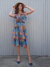 Charger l'image dans la galerie, Robe Couleurs Vintage à imprimé tropical, Taille M, 38, 40. Eté, plage.