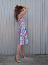 Charger l'image dans la galerie, Robe vintage Amélia - Doux motifs géométriques. Taille S, 34, 36