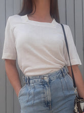 Charger l'image dans la galerie, Pull d'été vintage, Janine Pauporté, au col carré brodé. Taille M, 38, 40. Made in France. Couleurs Vintage