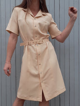 Charger l'image dans la galerie, Robe Noémie - Toute boutonnée, couleur saumon. Taille L, 40, 42