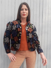Charger l'image dans la galerie, Veste vintage Amandine - Panne de velours rayé et fleuri. Fabriqué en France. Taille L, 40, 42