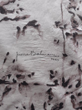 Charger l'image dans la galerie, Foulard vintage Pierre Balmain