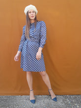 Charger l'image dans la galerie, Robe vintage Marina - Bleu à pois blancs. Taille XS, 34, 36. Le signe de Paris. Fabriqué en France