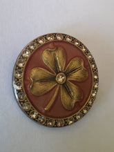 Charger l'image dans la galerie, Broche vintage Léa - Catherine Popesco. Trèfle à quatre feuilles en résine et cristaux