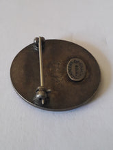 Charger l'image dans la galerie, Broche vintage Léa - Catherine Popesco. Trèfle à quatre feuilles en résine et cristaux