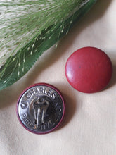 Charger l'image dans la galerie, Boucles d'oreilles vintage Charles Jourdan. Pastilles bordeaux. Fabriqué en France