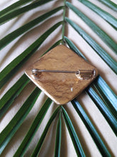 Charger l'image dans la galerie, Broche vintage - Ethnique. Motif d'oiseau tribal.