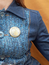 Charger l'image dans la galerie, Broche vintage Jeanne - En métal. Motifs floraux. Épingle à poussoir