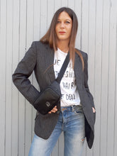 Charger l'image dans la galerie, Veste vintage Carmen. Yves Saint Laurent. Grise à rayures. Taille S, 36, 38. Fabriqué en France