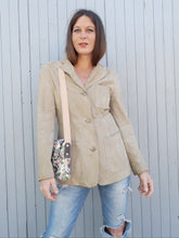 Charger l'image dans la galerie, Veste vintage Mendy - Cuir retourné beige clair. Clothcraft. Taille M, 38, 40