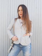 Charger l'image dans la galerie, Veste Irène - A rayures grises et bleues. Manoukian. Taille S, 34, 36