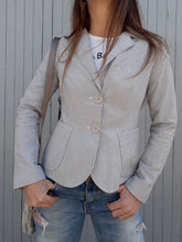 Charger l'image dans la galerie, Veste Irène - A rayures grises et bleues. Manoukian. Taille S, 34, 36