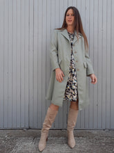 Charger l'image dans la galerie, Trench-Coat vintage Clémence - Vert d'eau. Taille M, 38, 40