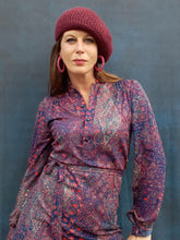 Charger l'image dans la galerie, Boucles d'oreilles vintage Nana - Créoles fuchsia. Fermoir clou.