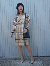 Charger l'image dans la galerie, Robe vintage Gabrielle - Coupe asymétrique. Taille S, 36, 38. Made in France.