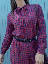 Charger l'image dans la galerie, Robe vintage Charlie - En soie fuchsia. Taille S, 36, 38