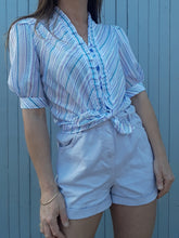 Charger l'image dans la galerie, Chemisier vintage Loubna - A froufrous rayés parmes. Taille S, 36, 38
