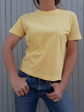 Charger l'image dans la galerie, Tee-shirt vintage Prudence - Naf Naf. Coton jaune. Taille M, 38, 40