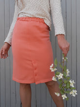 Charger l'image dans la galerie, Jupe vintage Virginie - Rose bonbon à boutons. Taille S ou 36, 38