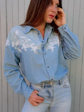 Charger l'image dans la galerie, Chemisier vintage Tiphaine - Rayures et broderies florales. Coton. Taille L, 40, 42. Tilbert