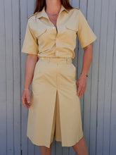 Charger l'image dans la galerie, Ensemble vintage Mendy - Cacharel. Jupe culotte et chemisier jaune pâle. Taille S, 36, 38.