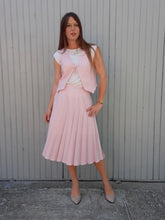 Charger l'image dans la galerie, Ensemble vintage Linda - Jupe lis soleil et gilet rose et blanc. Taille M, 38, 40