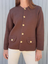 Charger l'image dans la galerie, Cardigan vintage Marcia - En maille marron et boutons dorés. Taille L, 40,42