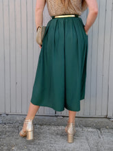 Charger l'image dans la galerie, Jupe culotte vintage Maggy - Vert émeraude. Plissée. Taille XS, 34, 36.
