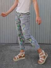 Charger l'image dans la galerie, Pantalon vintage Paule - Carreaux vichy et imprimé floral. Taille M, 38, 40. Fabriqué en France
