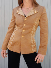 Charger l'image dans la galerie, Veste Katia - Les soleils d'Arles. Chamois. Taille S, 34, 36, 38.