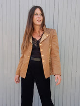 Charger l'image dans la galerie, Veste Katia - Les soleils d'Arles. Chamois. Taille S, 34, 36, 38.