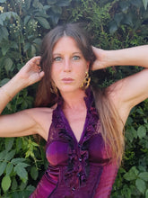 Charger l'image dans la galerie, Boucles d'oreilles vintage - Emanuel Ungaro. Serpents entrelacés dorés