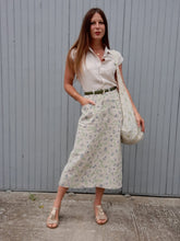 Charger l'image dans la galerie, Ensemble vintage Milène - Chemise et jupe en Lin fleuri. Taille S, 36, 38. Made in France. Cyrillus.